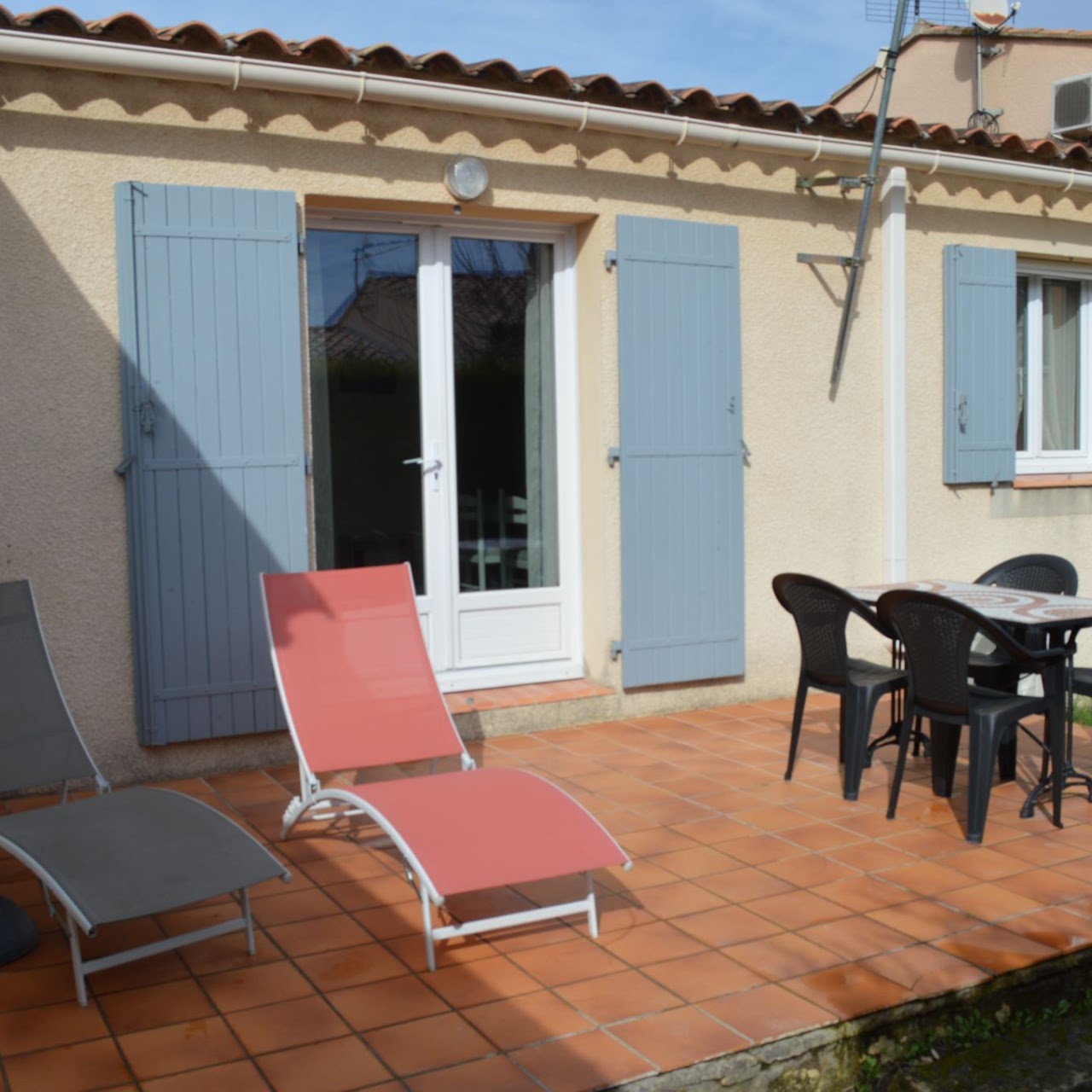 Terrasse-Location-saisonniere-Isle-sur-la-Sorgue
