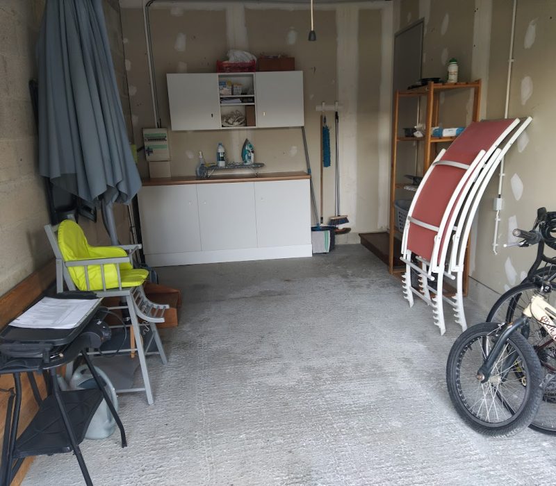 garage avec nécessaire pour les vacances